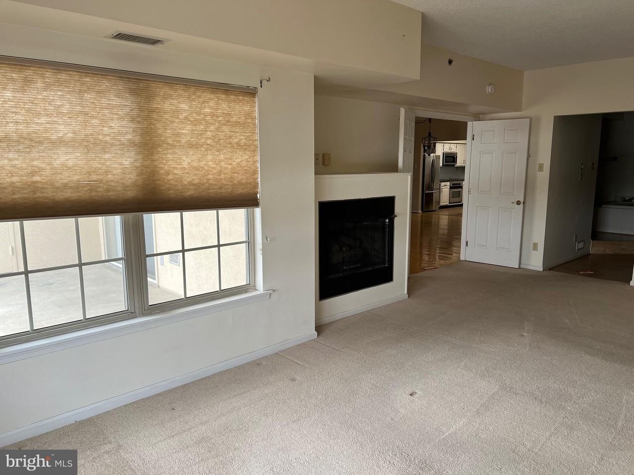 6252 Main St #6252 - Photo 7 of 37