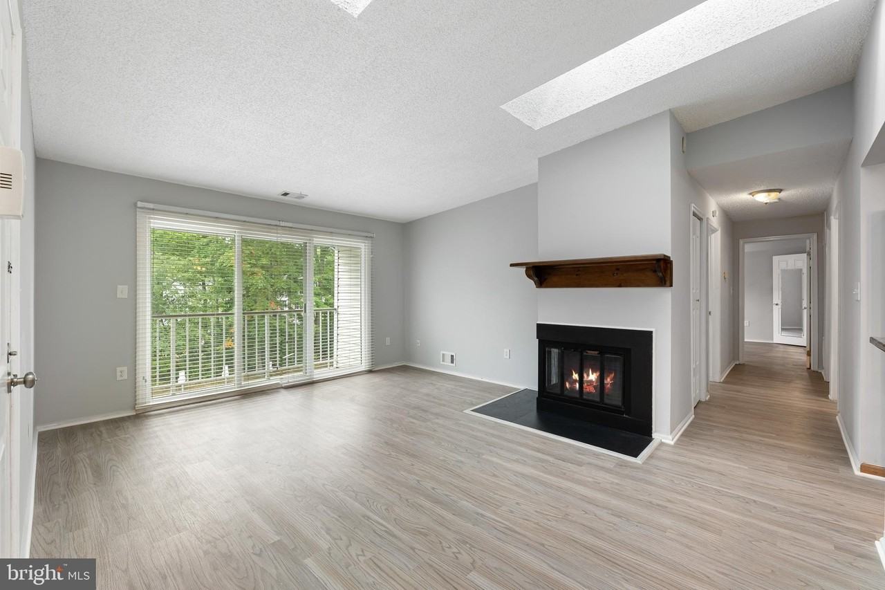 9 Mulberry Ct - Photo 2 of 20