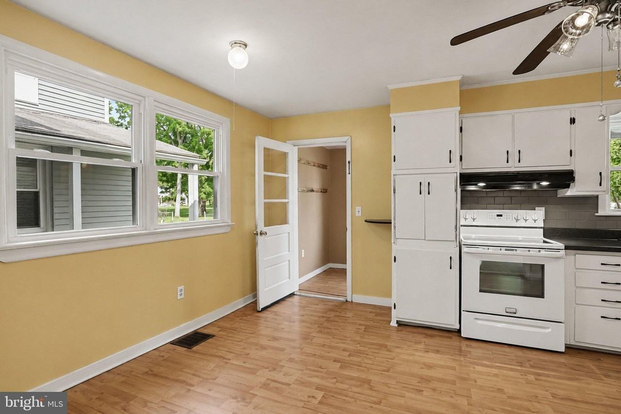 1272 Boiling Springs Rd - Photo 6 of 18