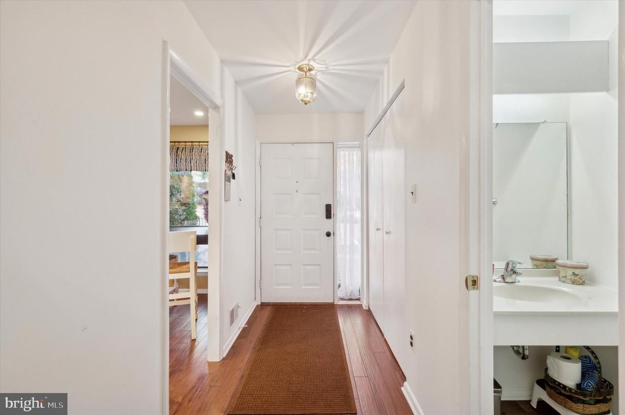 921 Putnam Blvd #113 - Photo 3 of 23
