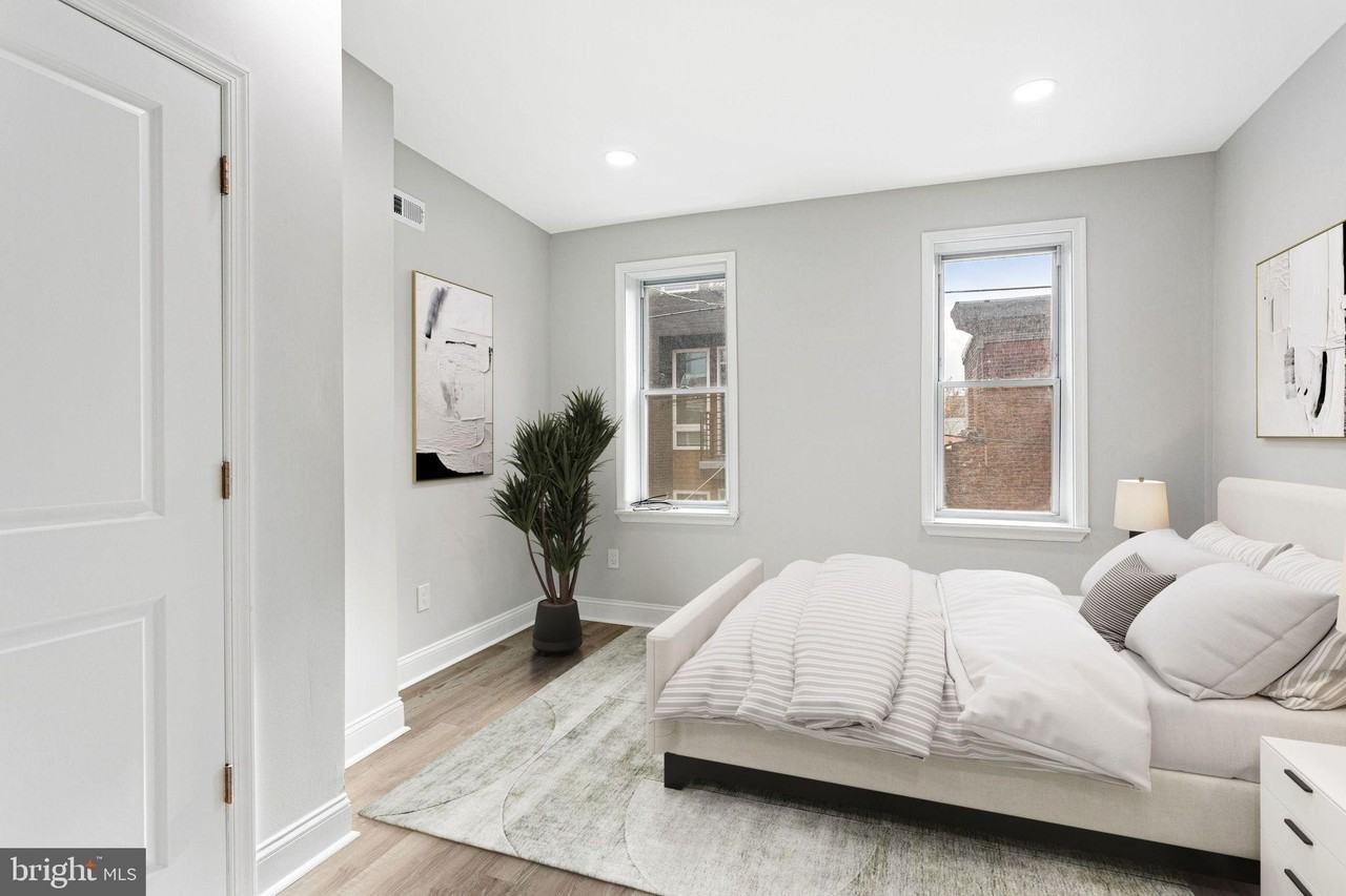1847 Gerritt St - Photo 2 of 28