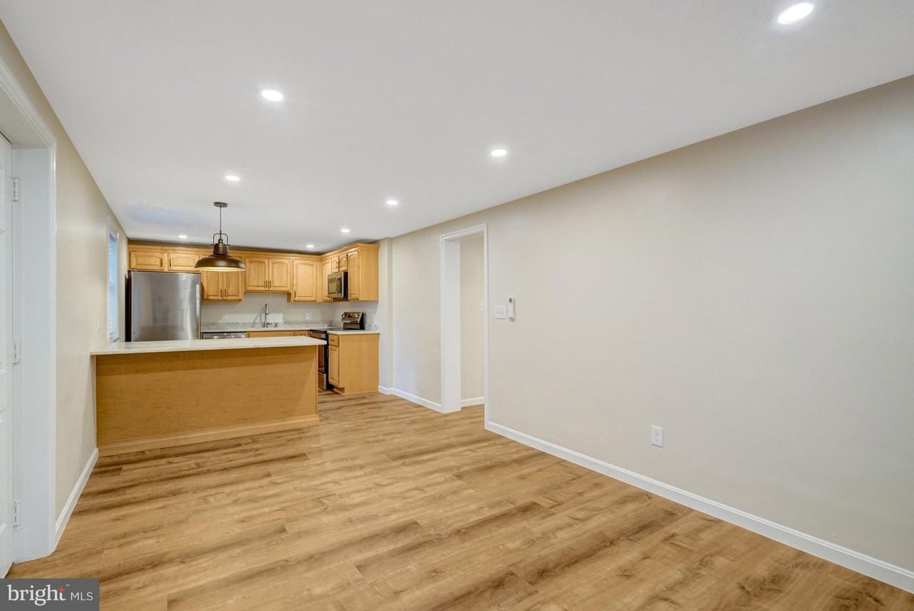110 S Wise St #1 - Photo 6 of 32