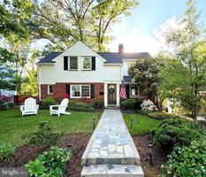 featured image of 3304 Circle Hill Rd