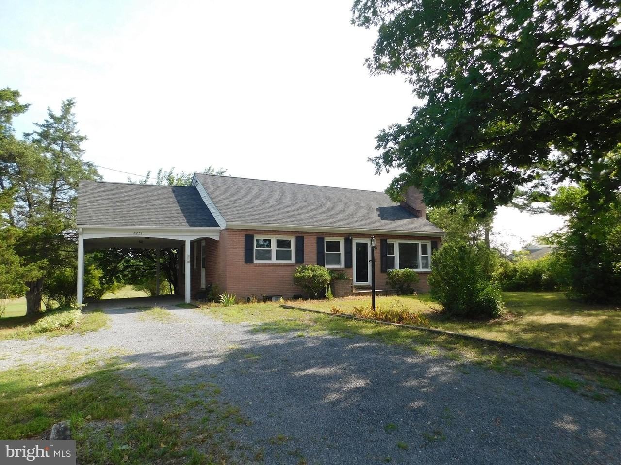 2251 Senseny Rd - Photo 2 of 49