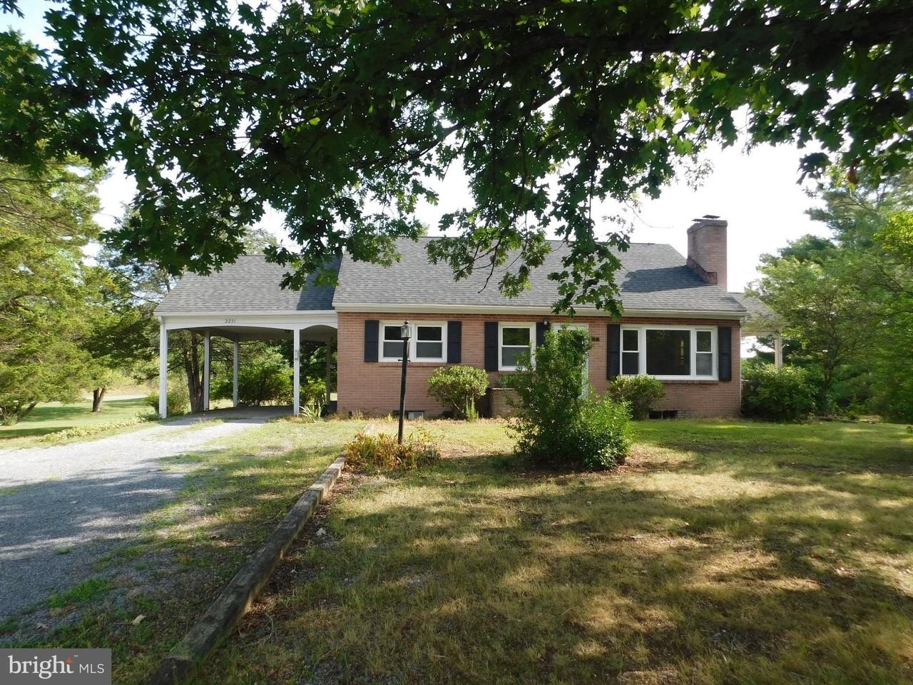 2251 Senseny Rd - Photo 4 of 49