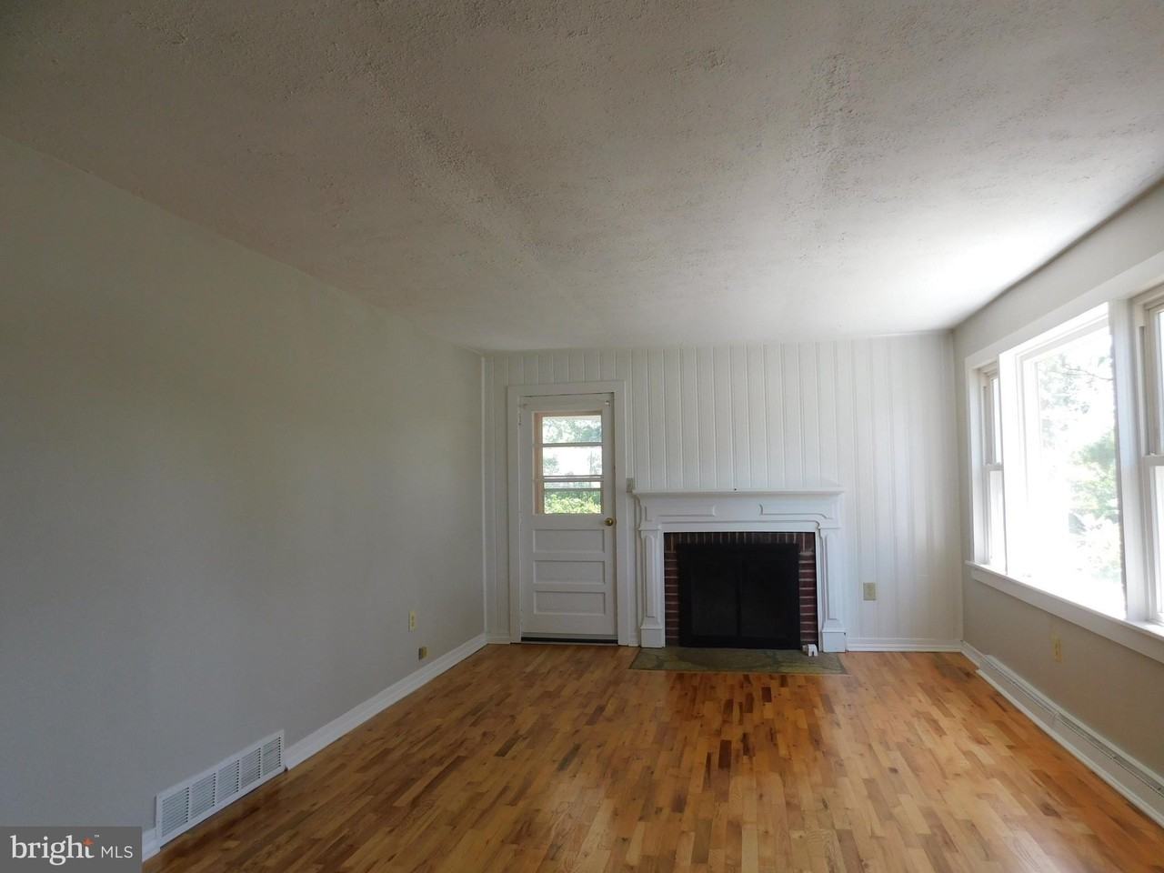2251 Senseny Rd - Photo 5 of 49