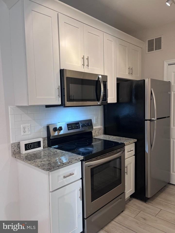 1601 Spring Gate Dr #1213 - Photo 5 of 18