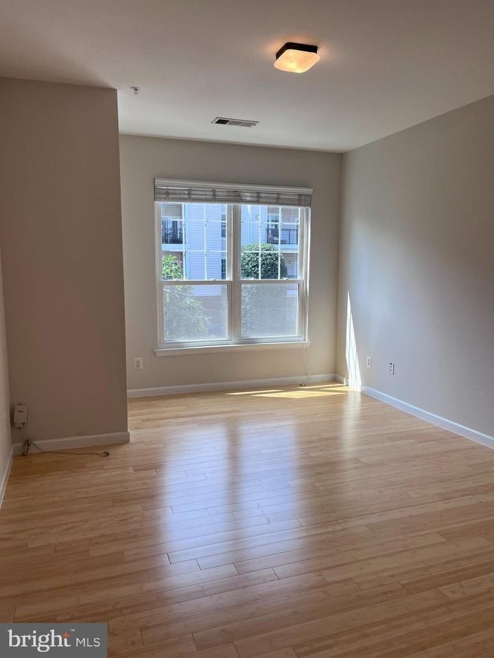 1601 Spring Gate Dr #1213 - Photo 7 of 18