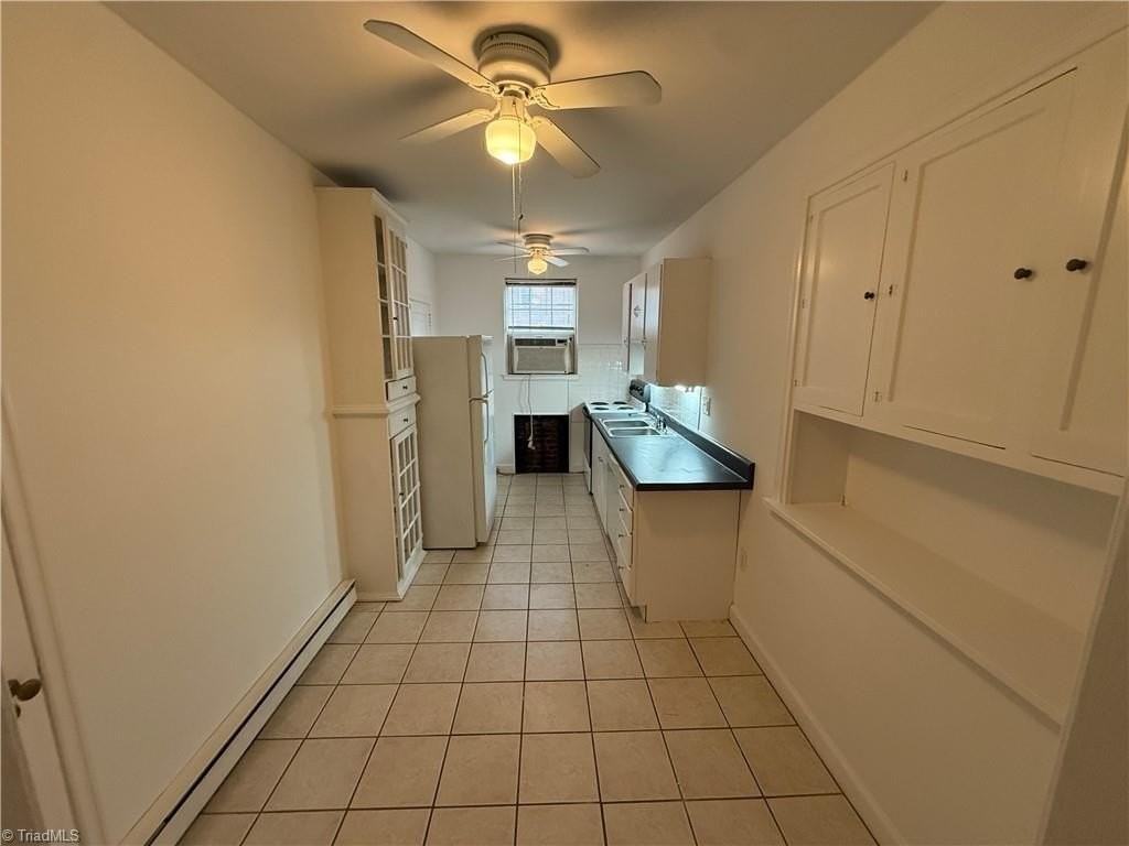 1310 Glade St #33 - Photo 3 of 10