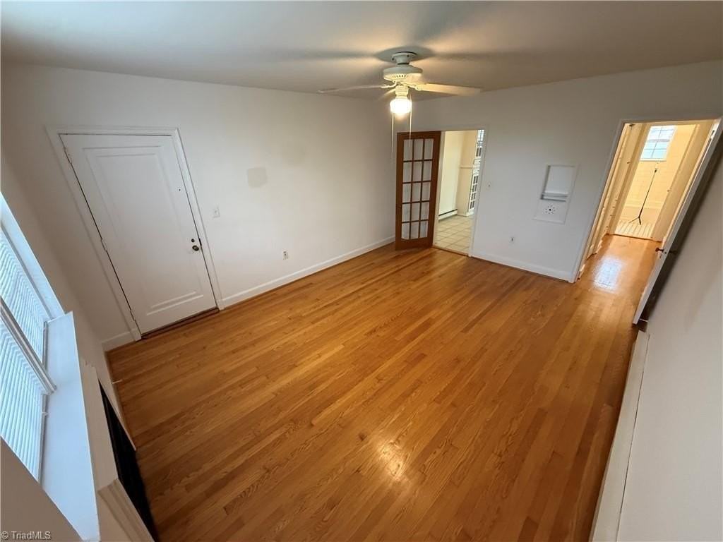 1310 Glade St #33 - Photo 6 of 10
