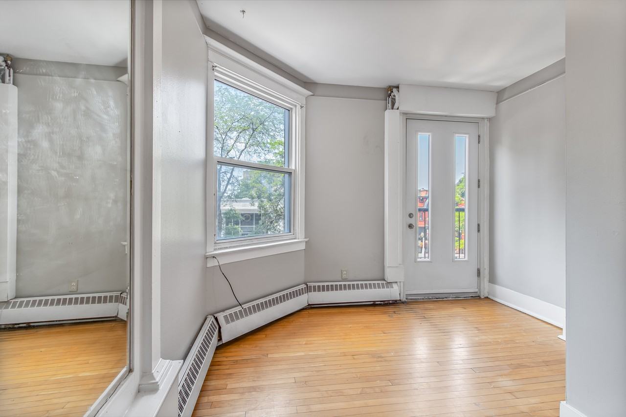 351 Elgin Street - Photo 6 of 14