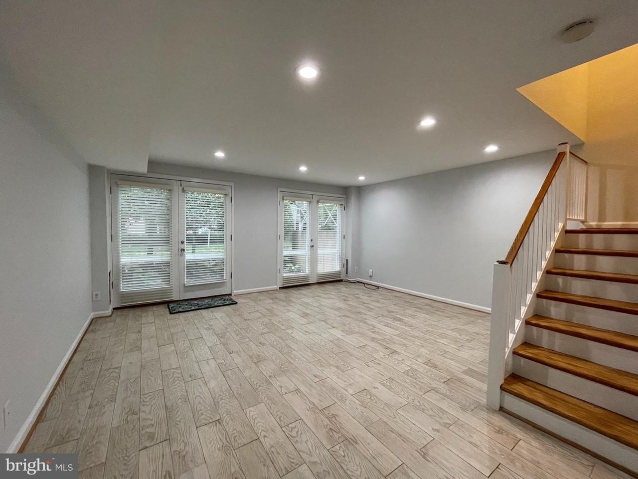61 G St Sw - Photo 6 of 50