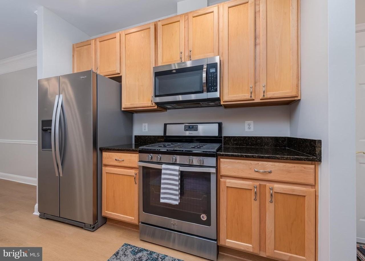 5800 Clipper Ln - Photo 3 of 24