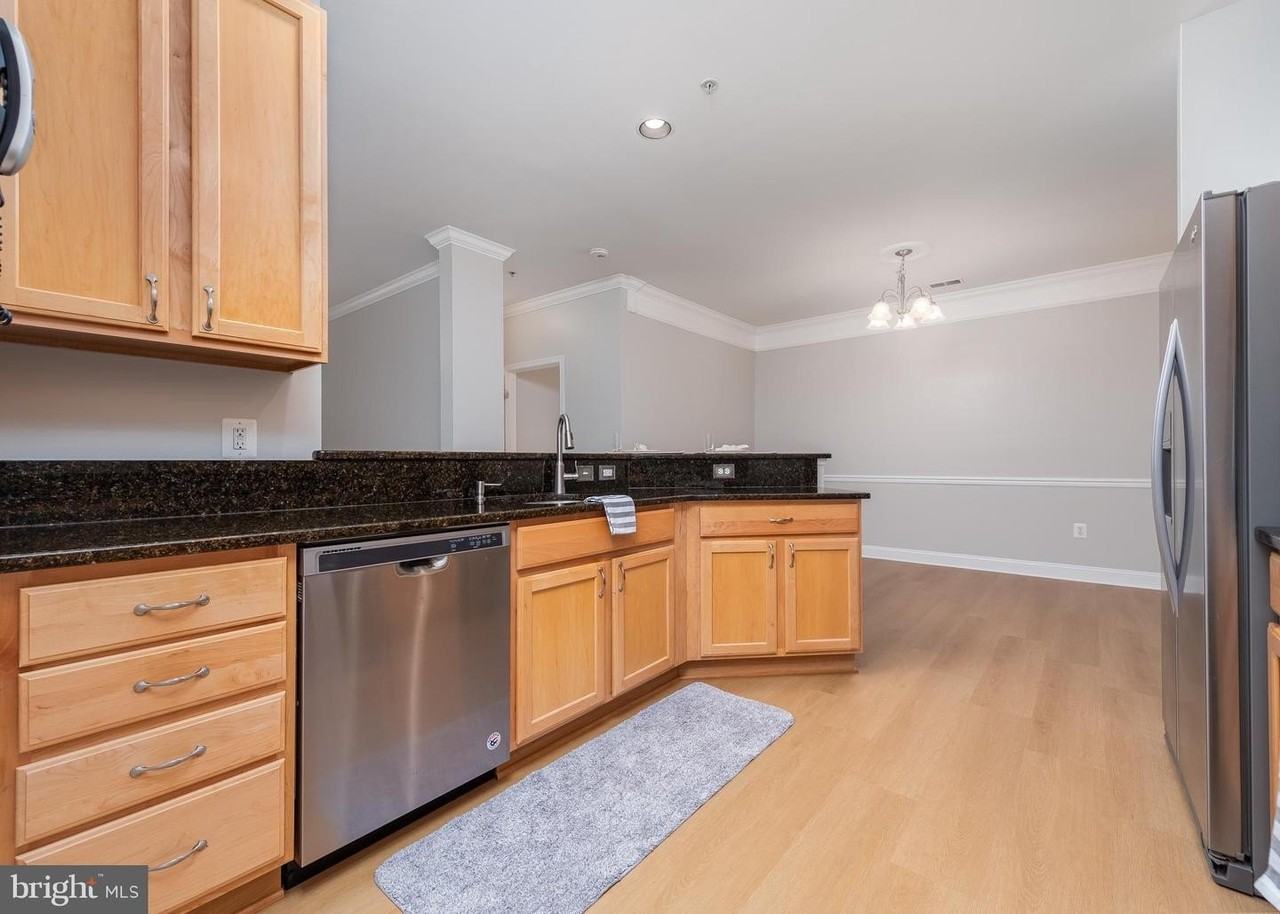 5800 Clipper Ln - Photo 6 of 24