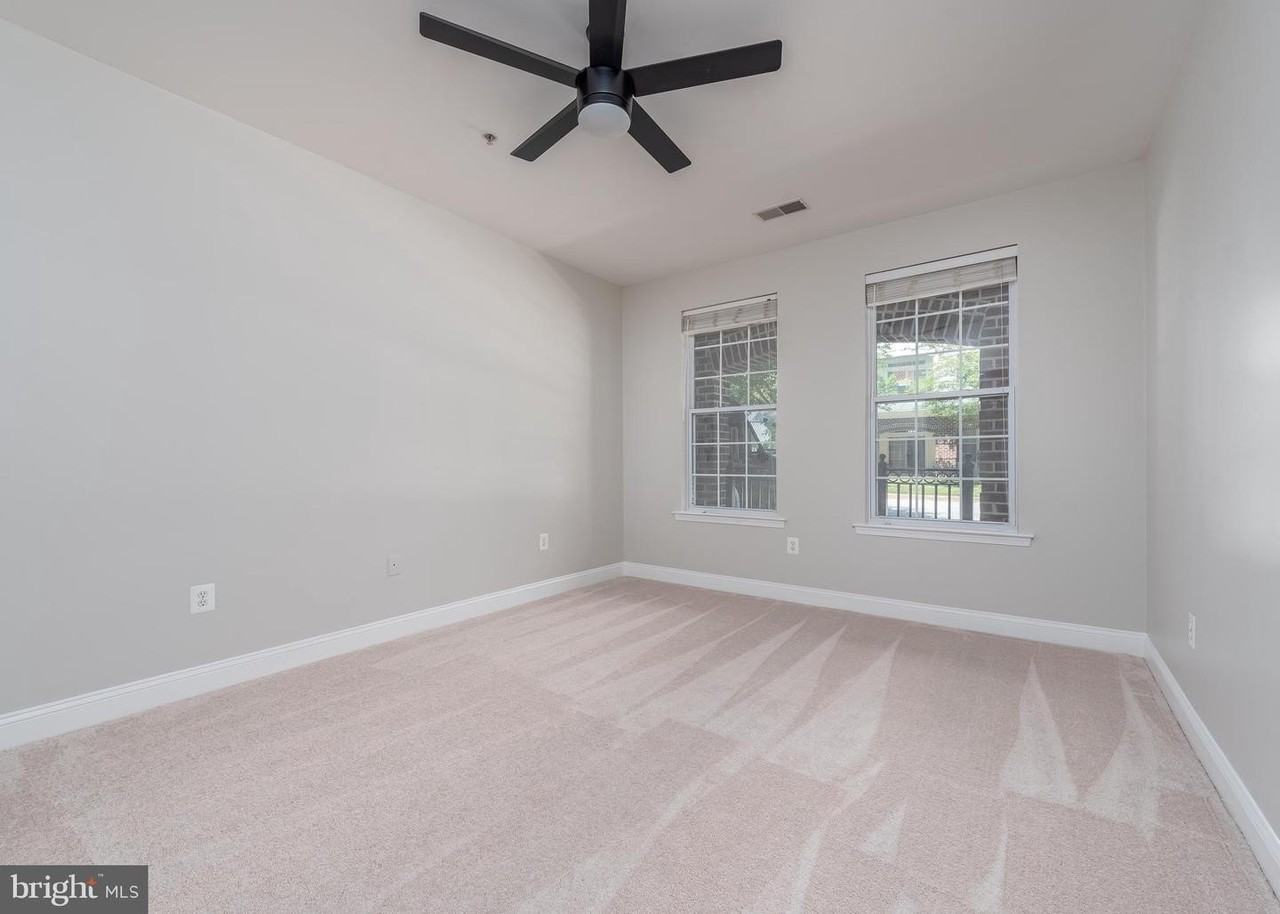 5800 Clipper Ln - Photo 7 of 24