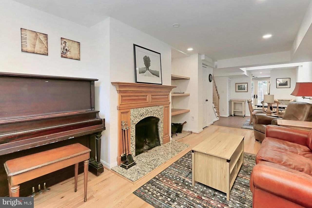 314 S Alfred St - Photo 4 of 44