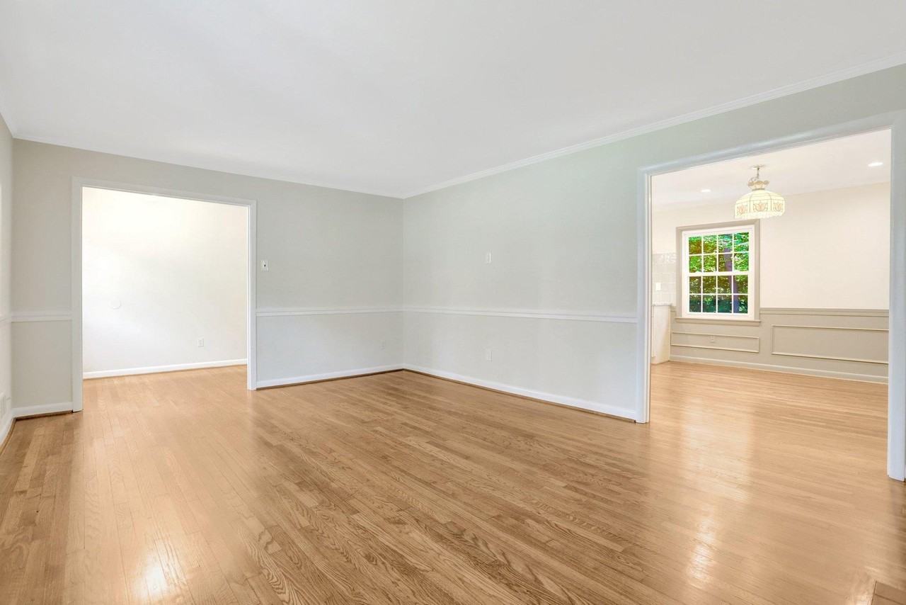 8005 Candlewood Dr - Photo 5 of 50