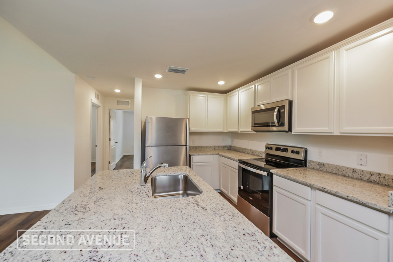 1563 Justica St - Photo 7 of 18