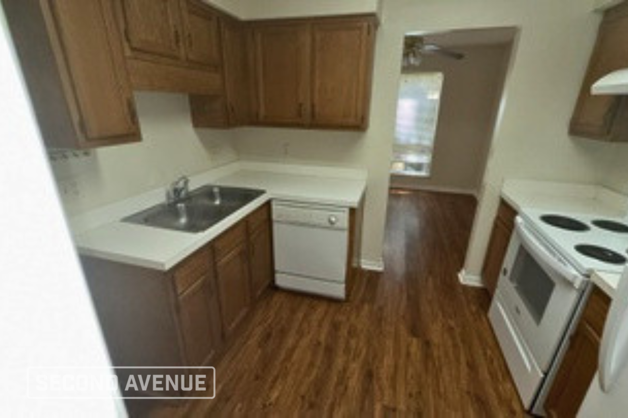 11728 Tanager Dr - Photo 4 of 12