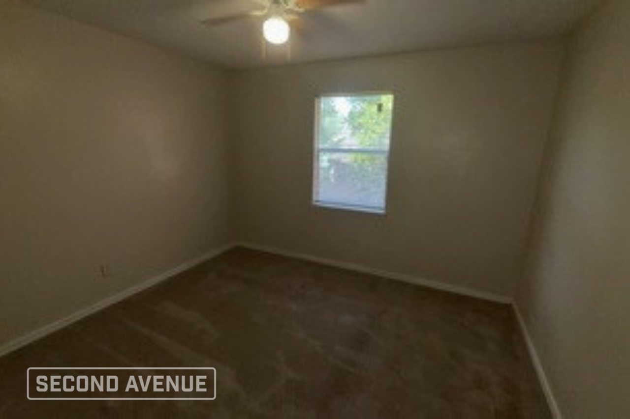 11728 Tanager Dr - Photo 5 of 12