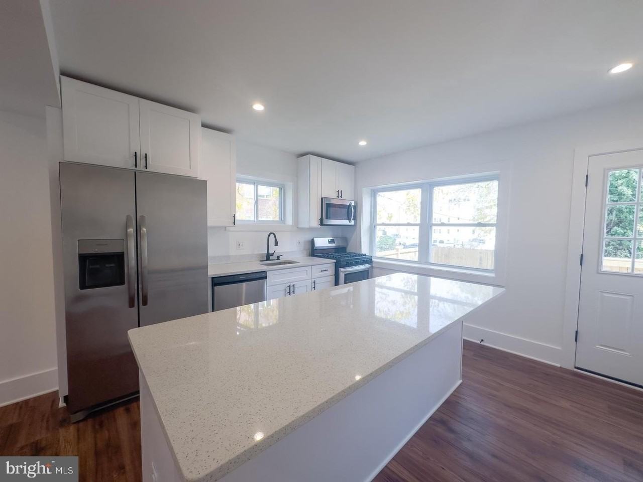3326 12th St Se - Photo 4 of 21