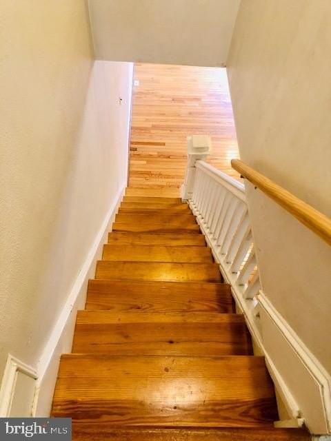 2729 Fait Ave - Photo 6 of 11