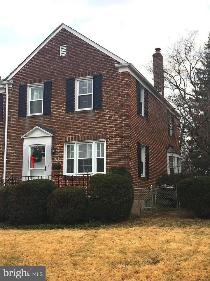 345 Old Trail Rd - Photo 4 of 34
