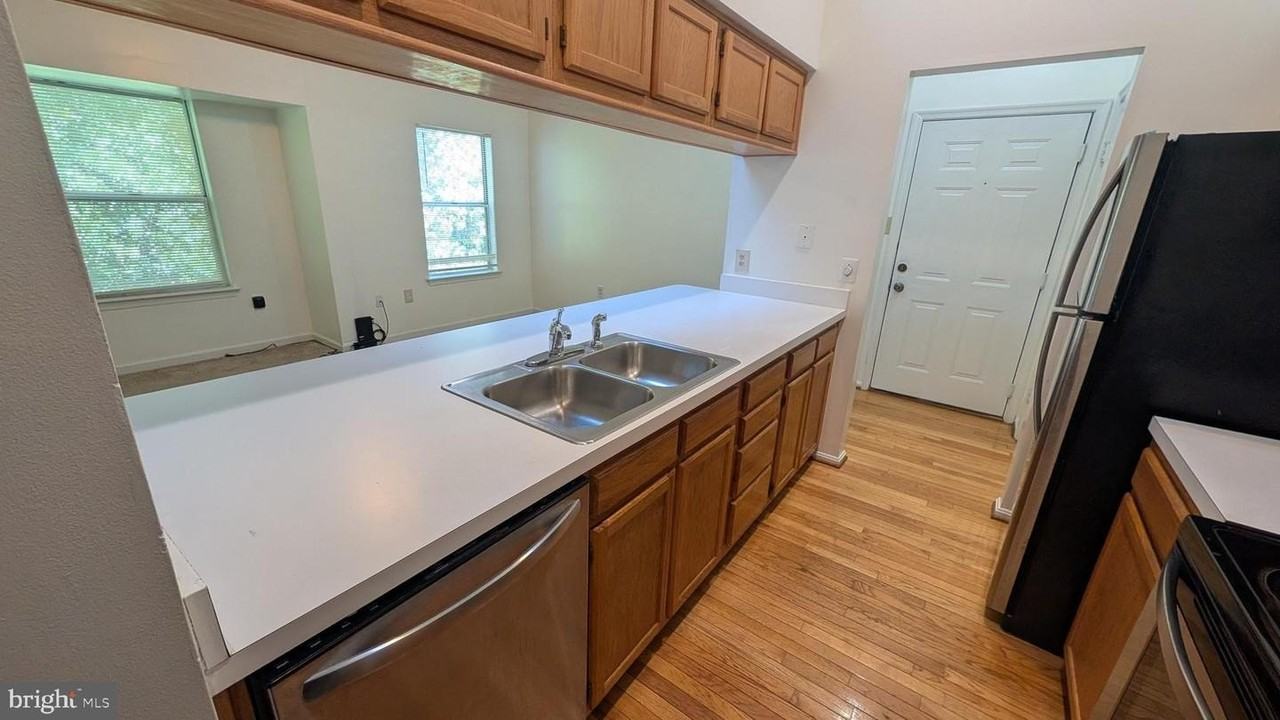14201 Woolen Oak Ct - Photo 7 of 24