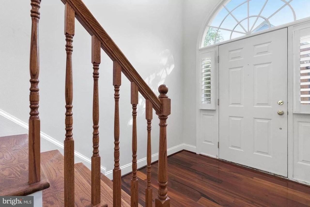 10127 Crestberry Pl - Photo 3 of 36