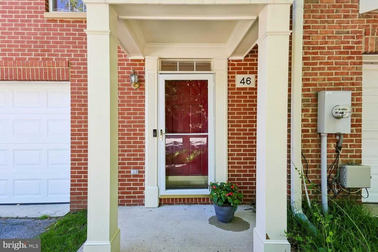 46 Waddington Ln - Photo 3 of 50