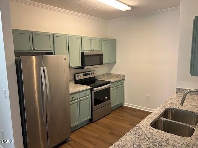 339 N Church St - Photo 3 of 16
