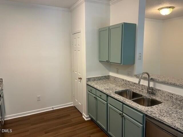 339 N Church St - Photo 4 of 16