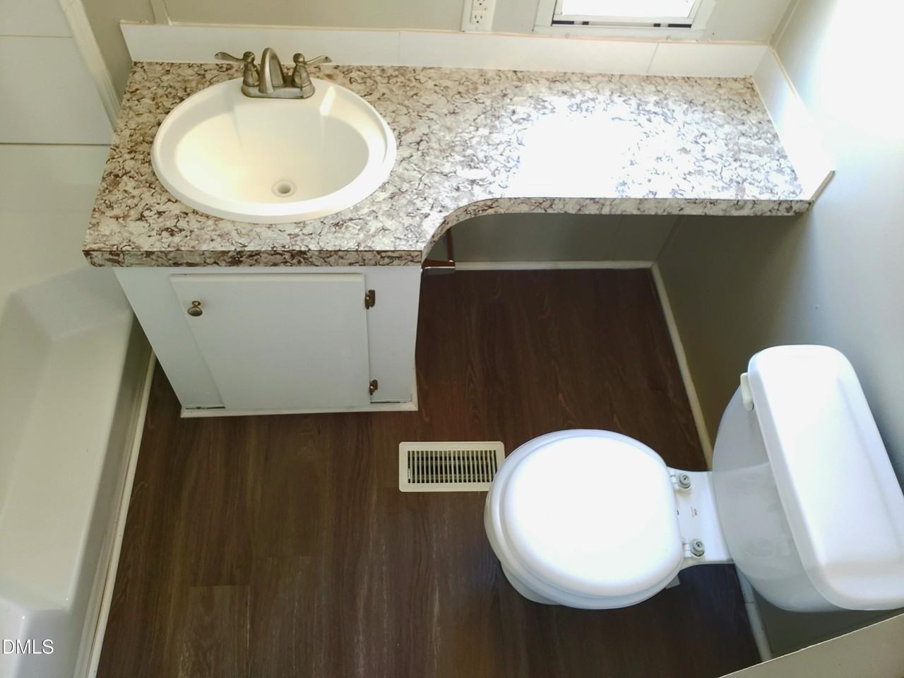 8530 White Oak Rd - Photo 6 of 11