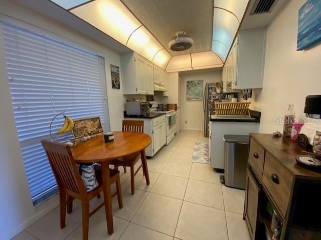 2700 Cove Cay Dr #1-6D - Photo 7 of 39