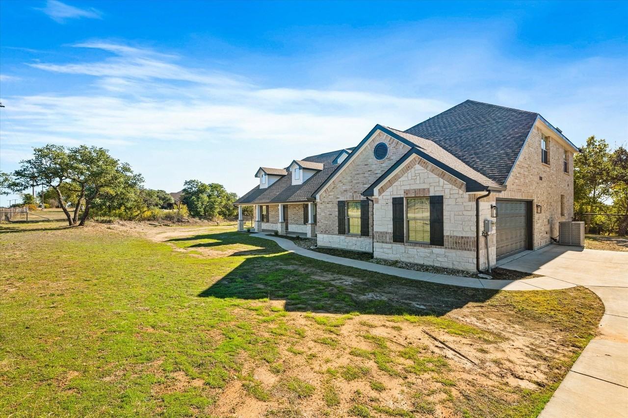3511 J E Woody Rd - Photo 3 of 34