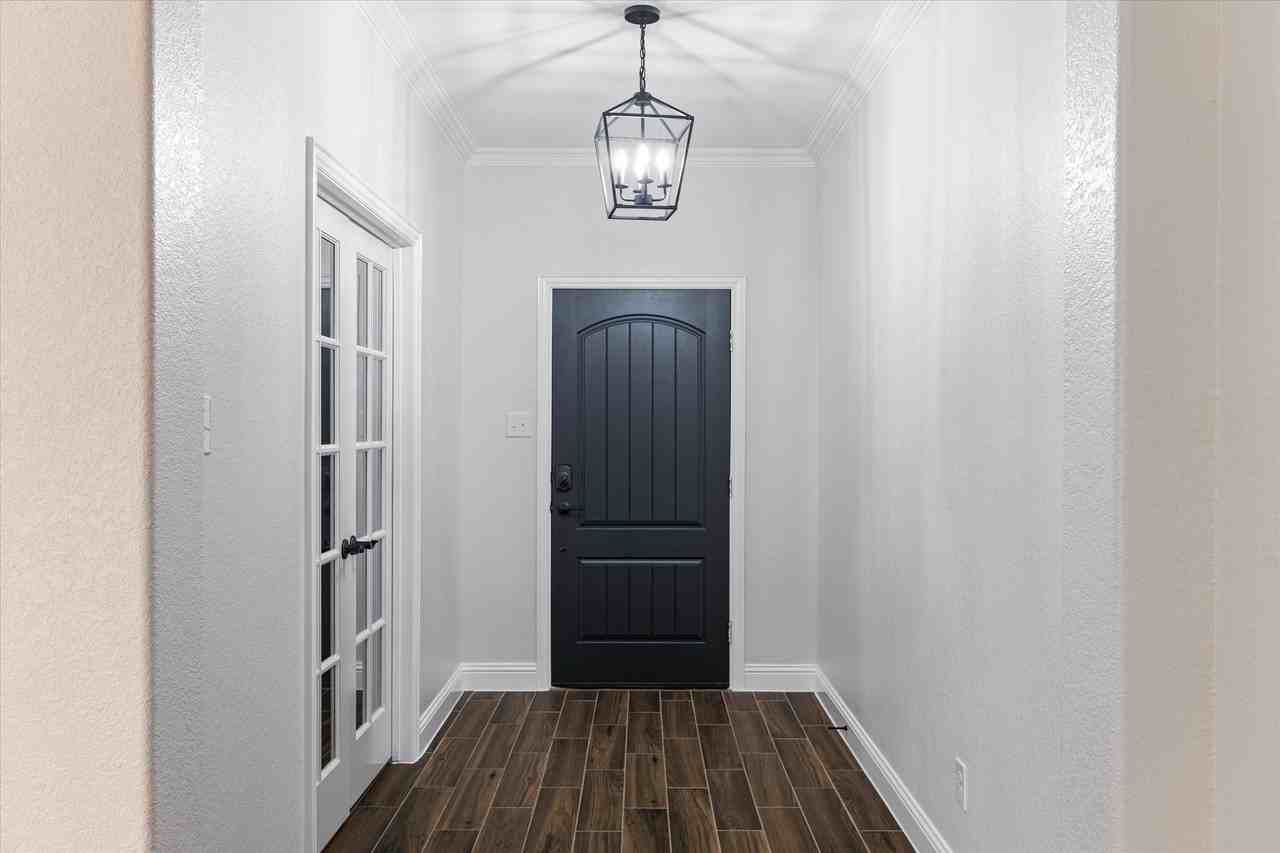 3511 J E Woody Rd - Photo 4 of 34
