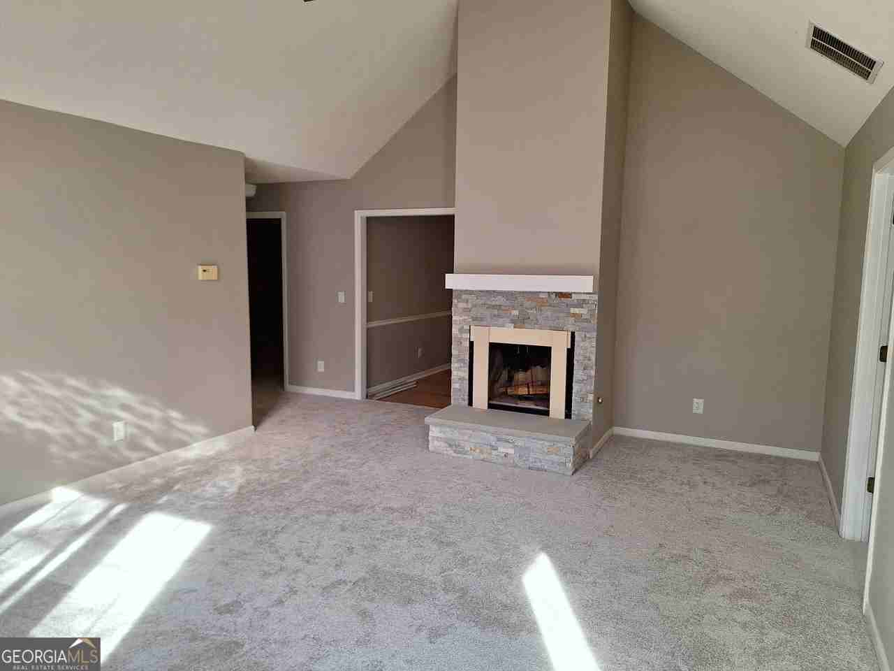 41 Sandstone Ln - Photo 2 of 19