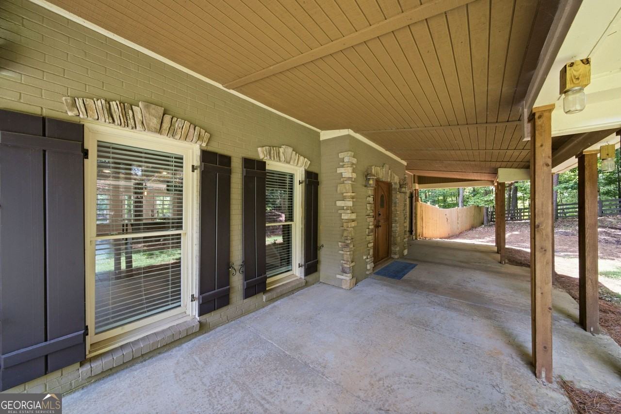 250 Aspen Way - Photo 7 of 50