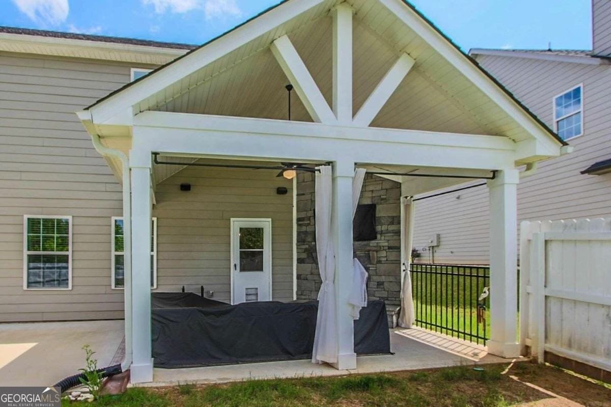 110 Ashton Pl - Photo 4 of 10