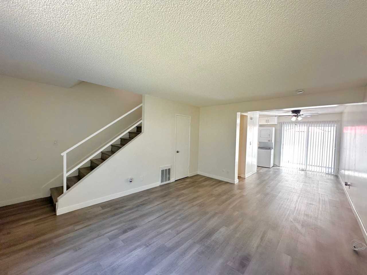 25907 Oak Street #4 - Photo 7 of 12