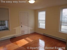 featured image of 14 Garrison Ave #4