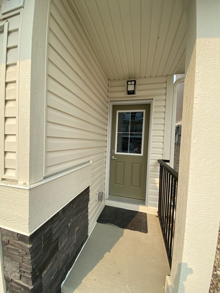 1142 Sage Hill Grove NW - Photo 2 of 19