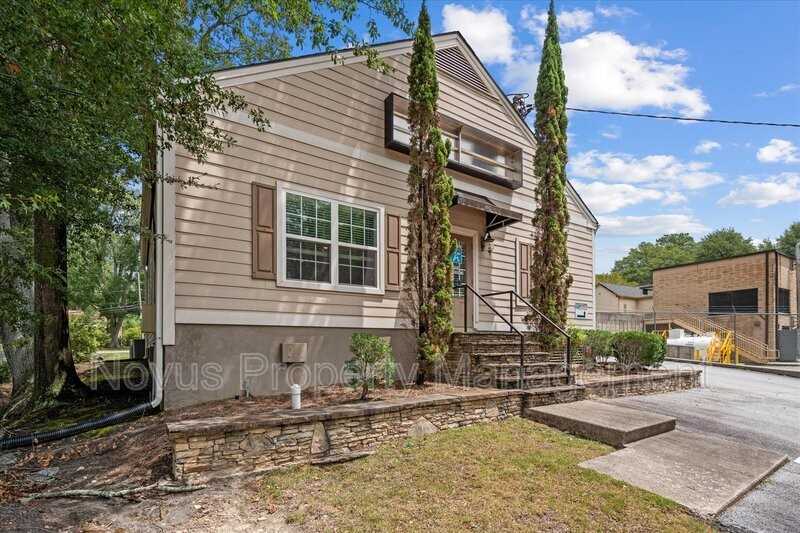 214 Maple St - Photo 5 of 33
