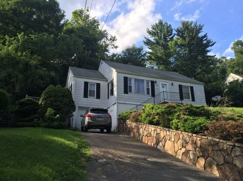 1219 East Dr