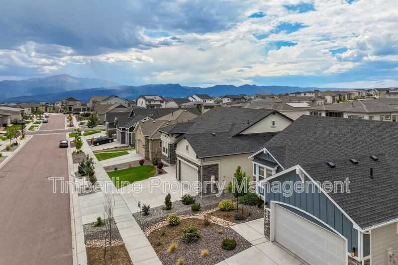 6348 Deco Dr - Photo 7 of 50
