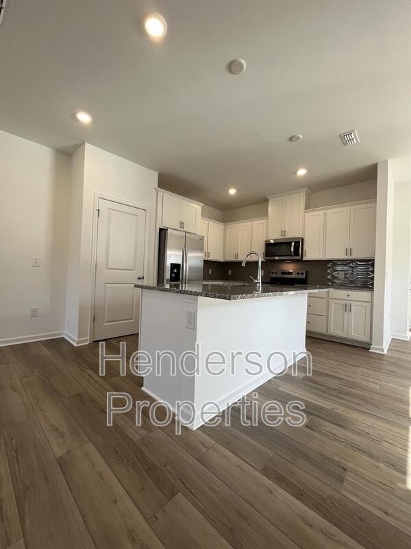 2018 Cobble Ct - Photo 5 of 24