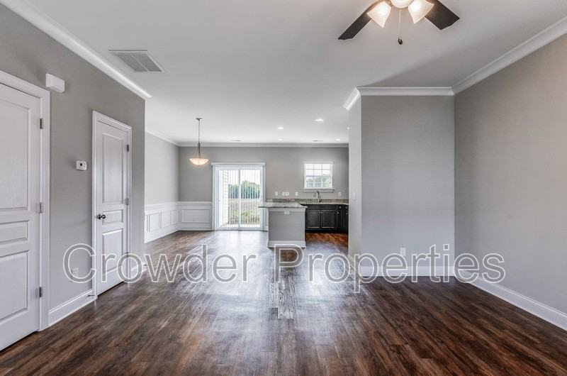 359 Halton Crossing Dr Sw - Photo 2 of 20
