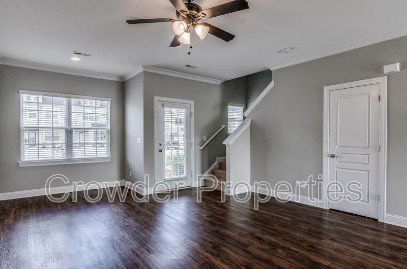 359 Halton Crossing Dr Sw - Photo 3 of 20