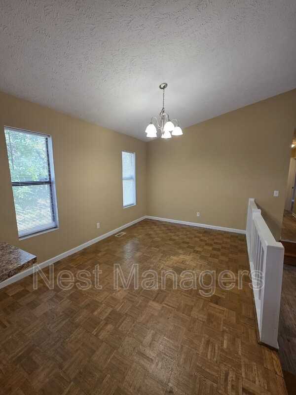 7172 Evanston St - Photo 5 of 21