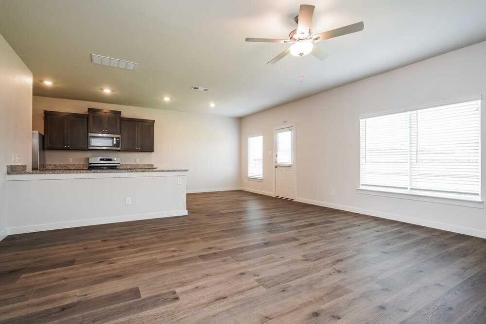 310 Patton Ln - Photo 5 of 17